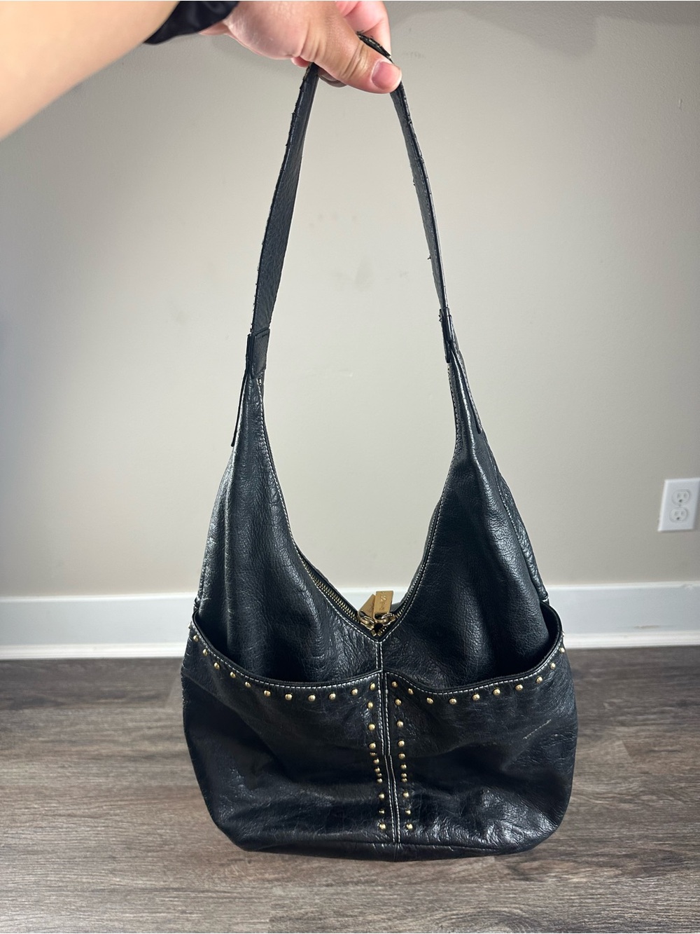 Vintage Rough Roses Hobo Tote Bag